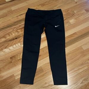 Nike drifit legging with side pocket size XL